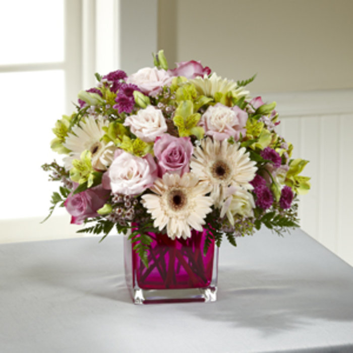 Perfect Princess™ New Baby Bouquet